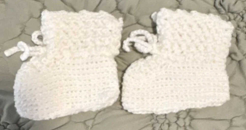 Vintage Handmade Crocheted White Baby Booties A3
